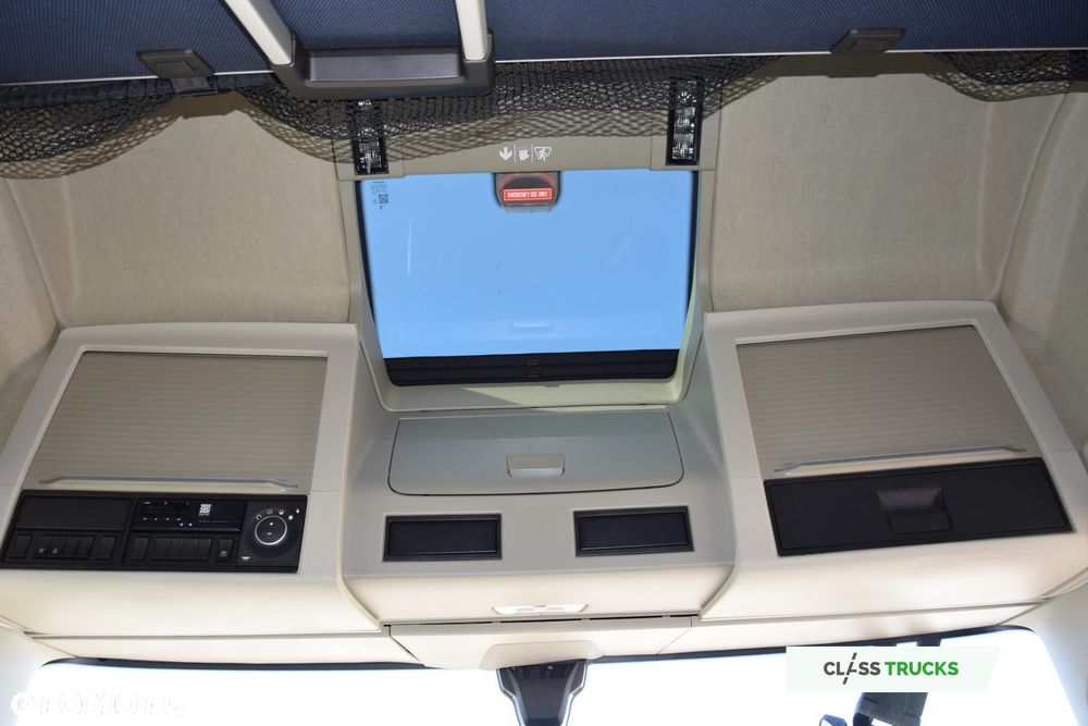 Volvo FH 460 Globetrotter XL Mega i-Save - 8