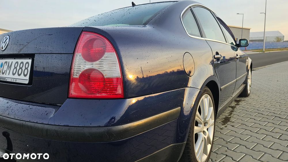 Volkswagen Passat 1.8T Basis - 29