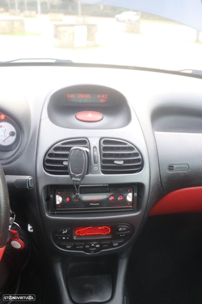 Peugeot 206 CC 135 Sport - 11