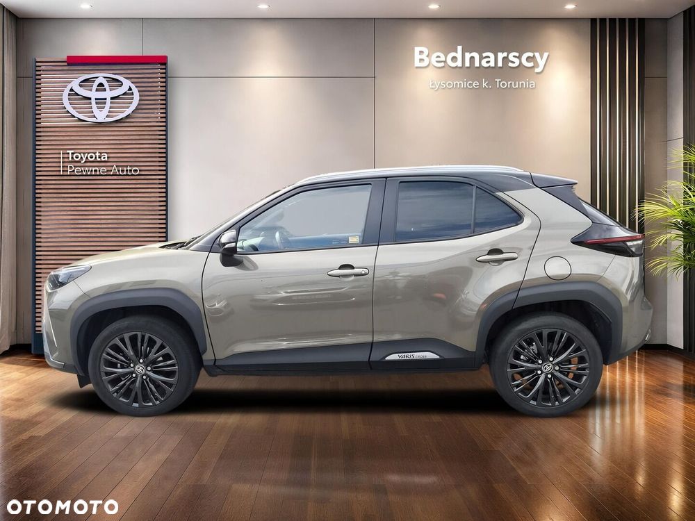 Toyota Yaris Cross Hybrid 1.5 Adventure - 2