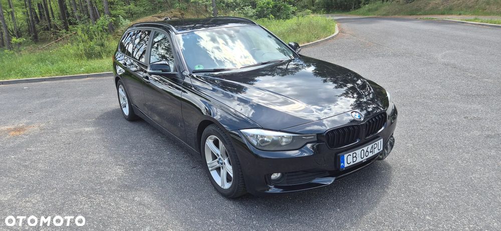 BMW Seria 3 318d - 3