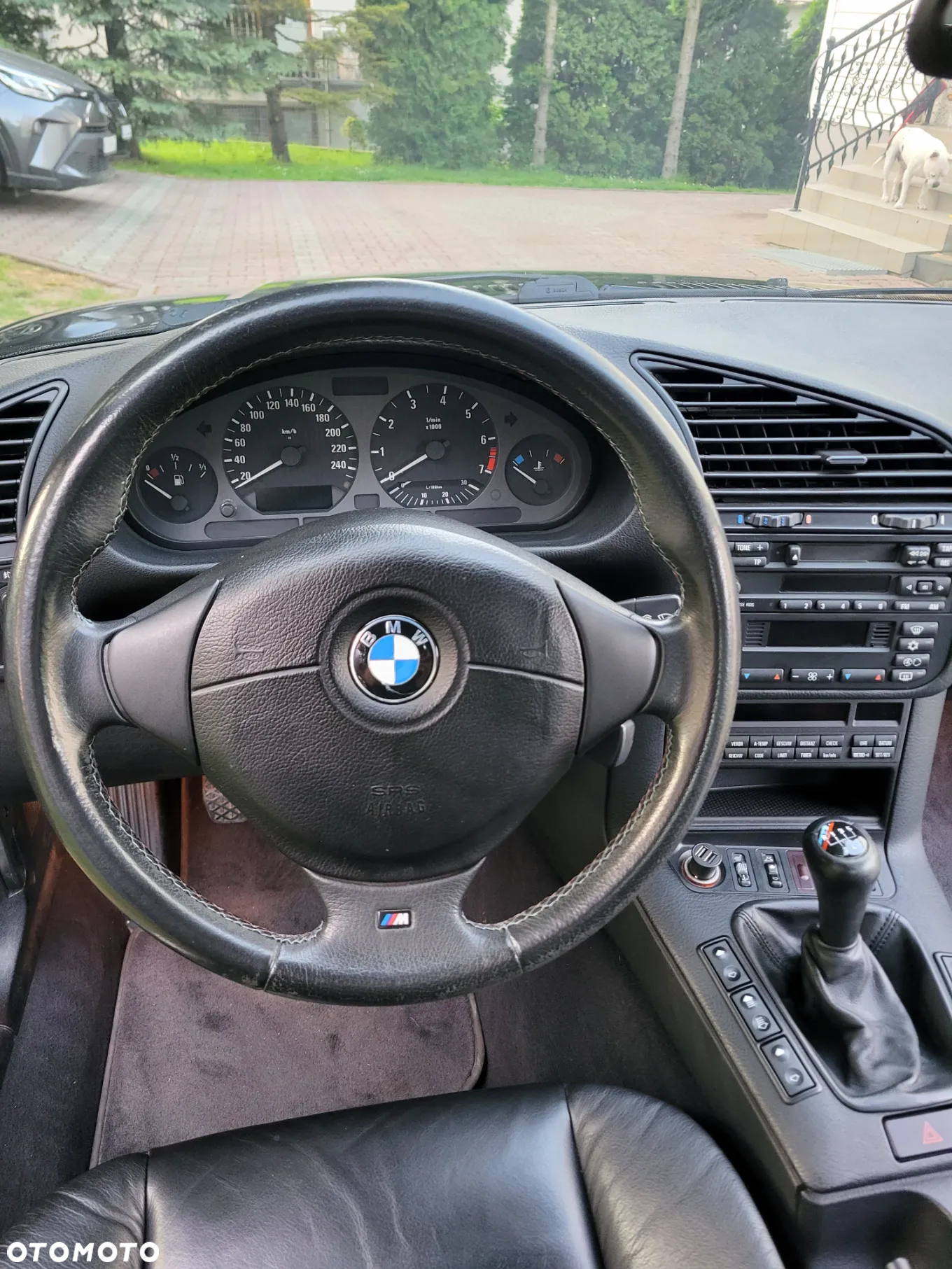 BMW Seria 3 320i Cabriolet - 10