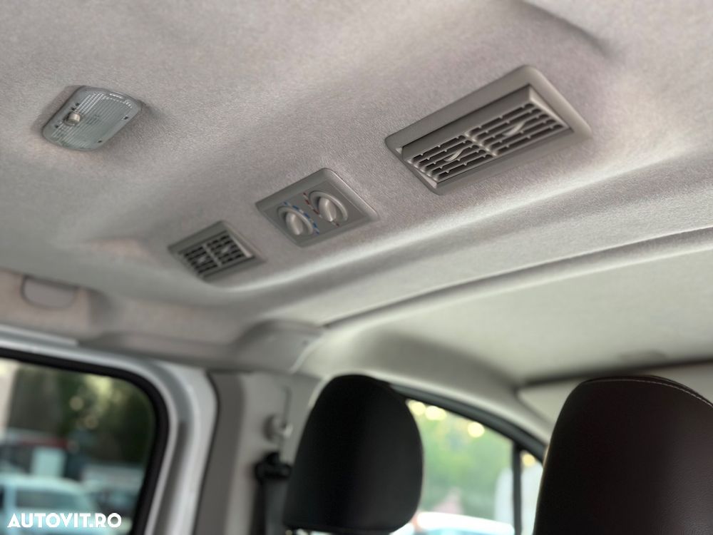Renault Trafic 2.0 Blue dCi 120 Combi L2H1 8+1 locuri Authentique - 8