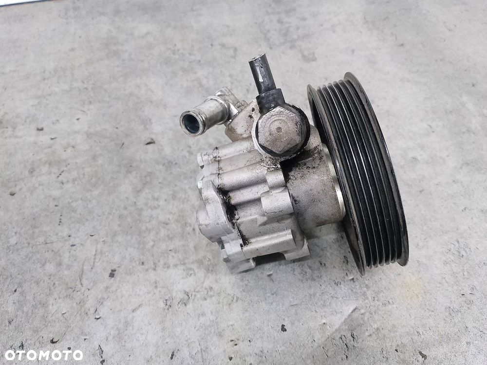 POMPA WSPOMAGANIA AUDI A4 B6 MGP-2010 2.0 20V - 1