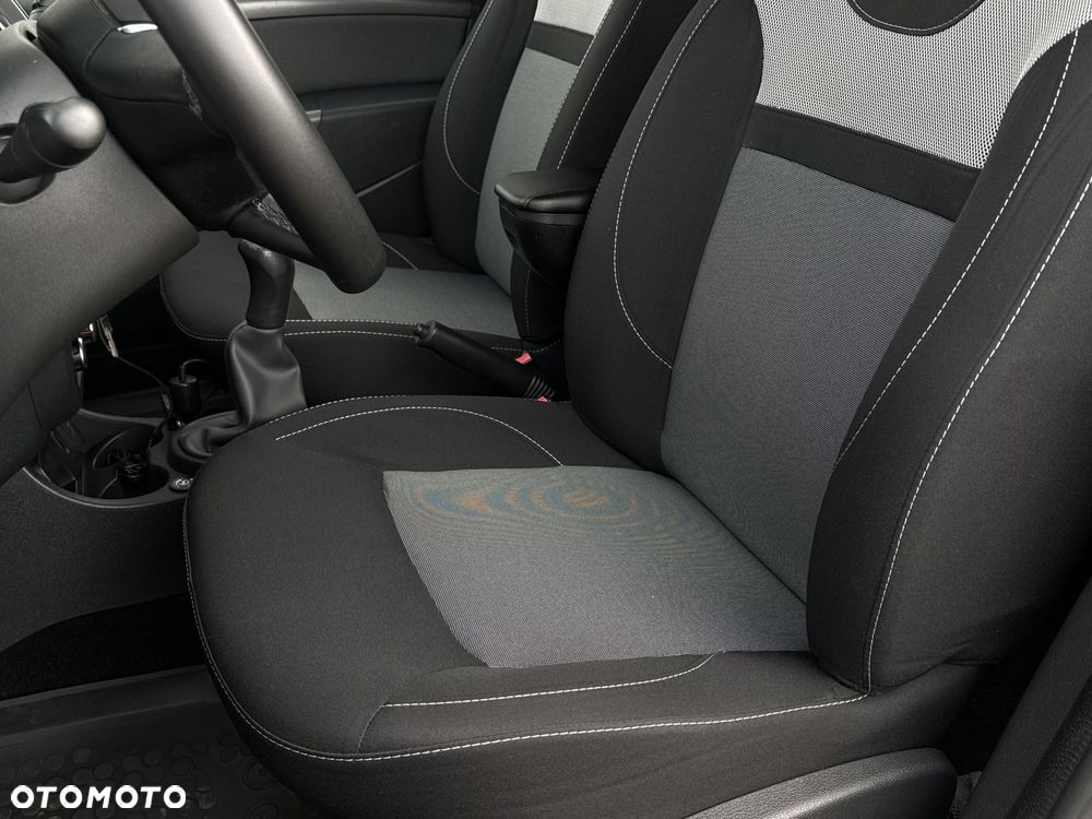 Dacia Duster 1.6 SCe Laureate S&S - 10