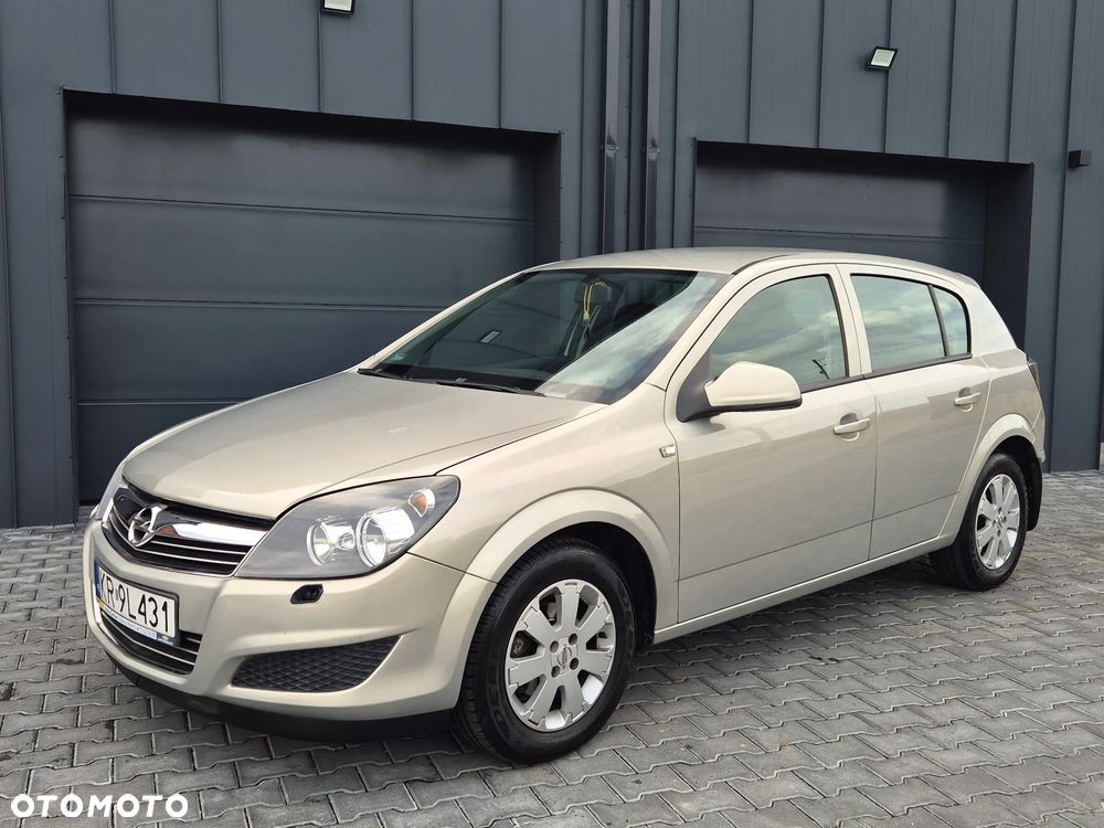 Opel Astra 1.4 Cosmo - 4