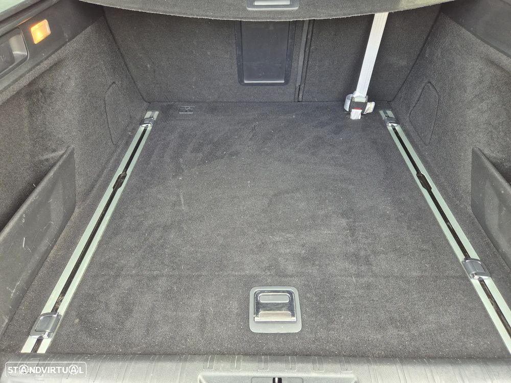 Peugeot 308 SW 1.6 BlueHDi GT Line - 29