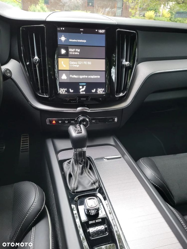Volvo XC 60 T5 R-Design - 25