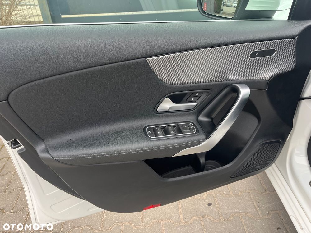 Mercedes-Benz Klasa A 220 7G-DCT Progressive - 25