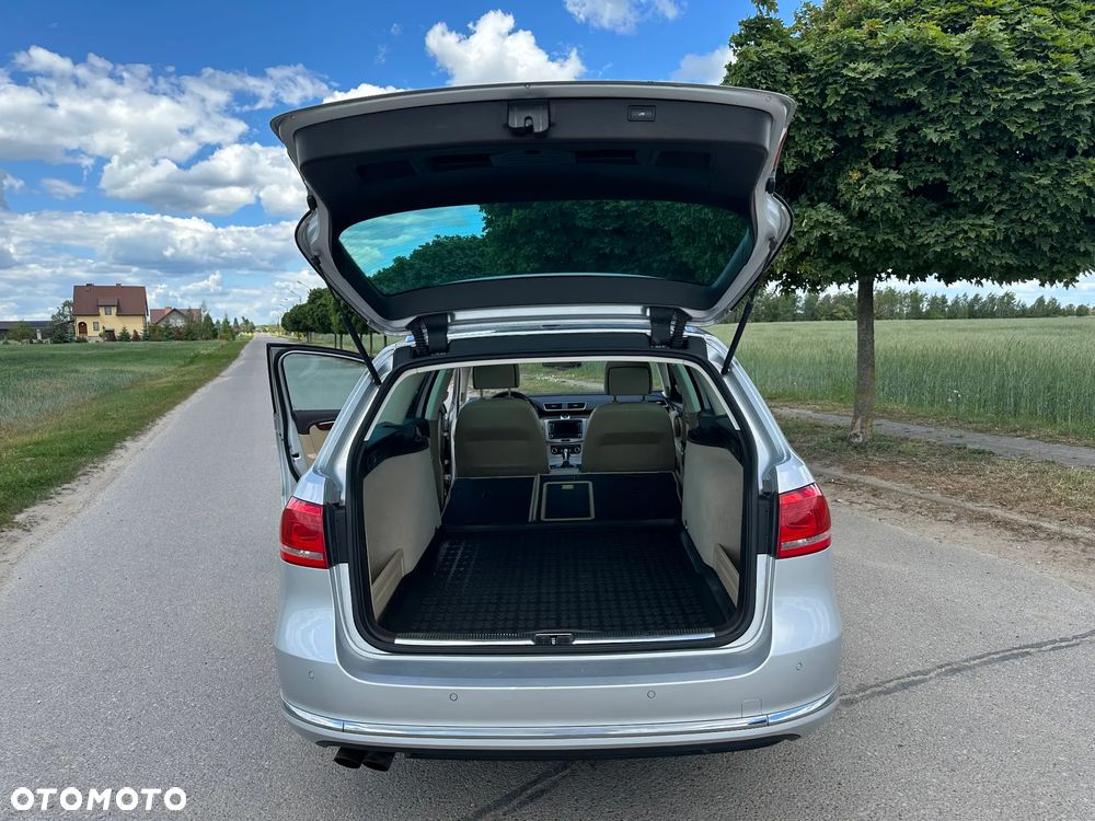 Volkswagen Passat 2.0 TDI DSG BlueMotion Technology Highline - 9