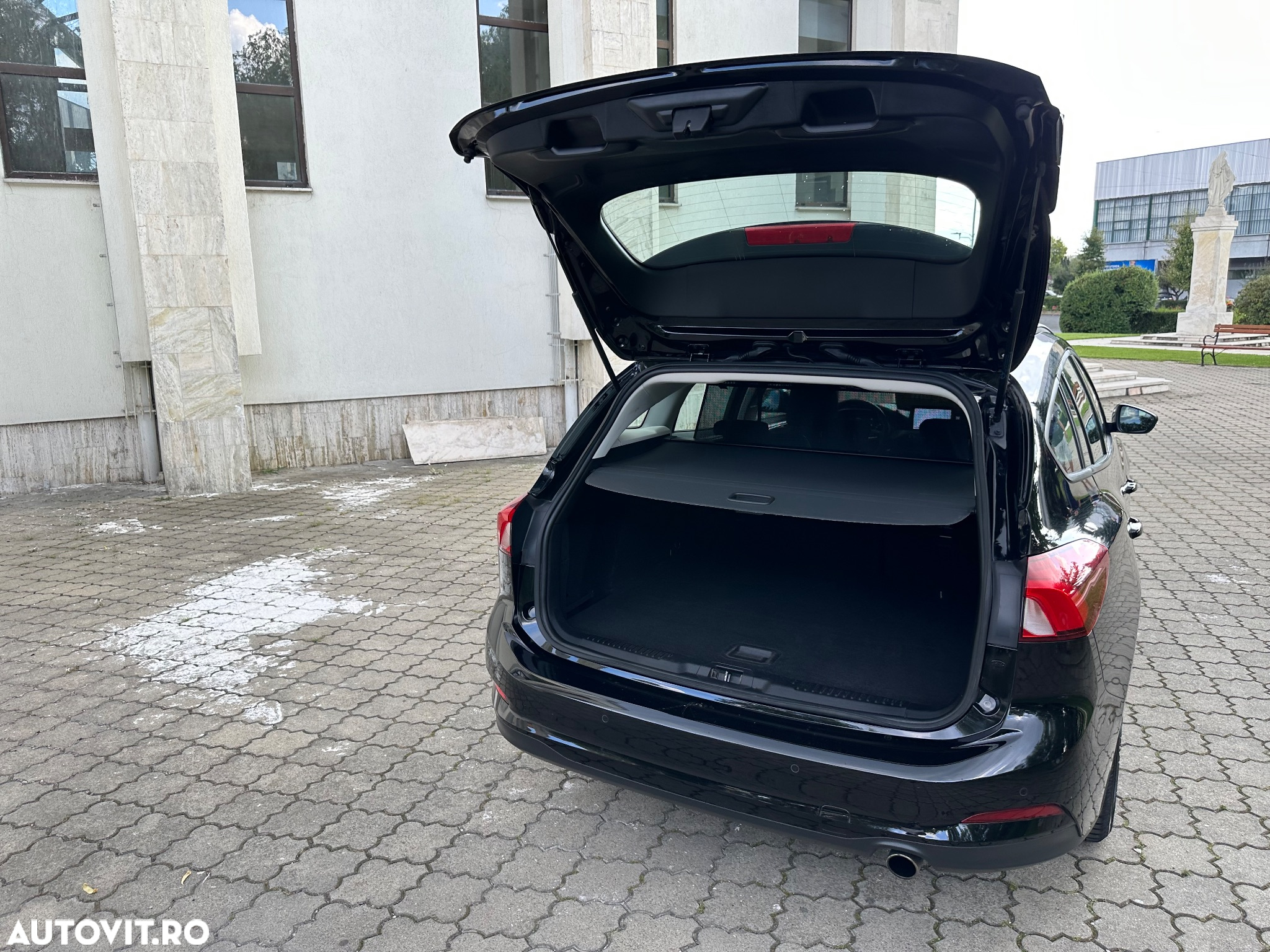 Ford Focus - 36