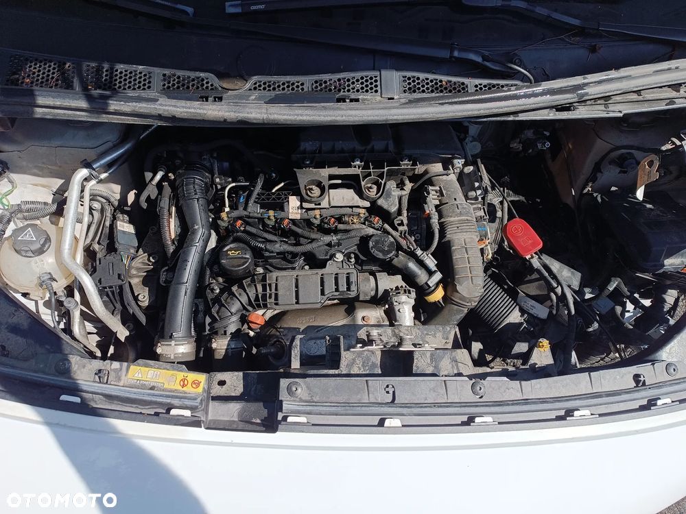 Toyota proace city partner 2022r - 13