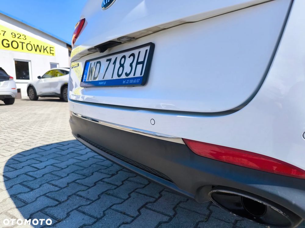 Kia Optima 2.0 M - 14