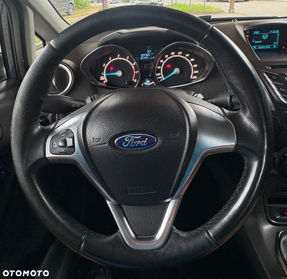 Ford Fiesta - 12