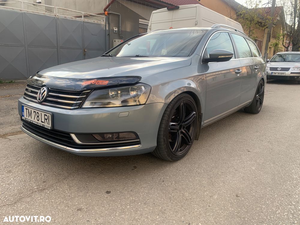 Volkswagen Passat Variant 2.0 TDI DPF DSG R-Line Edition - 4