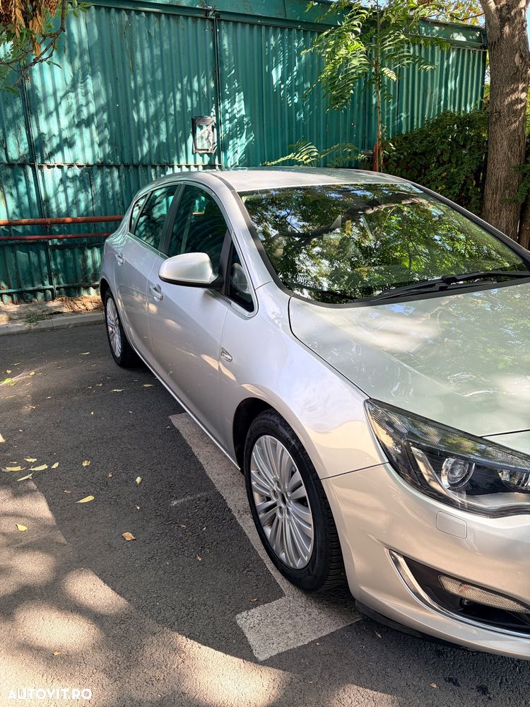 Opel Astra 1.4 Turbo ECOTEC Aut. Cosmo - 3