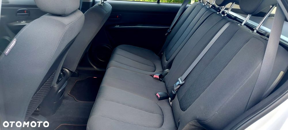 Kia Carens 2.0 EX - 3