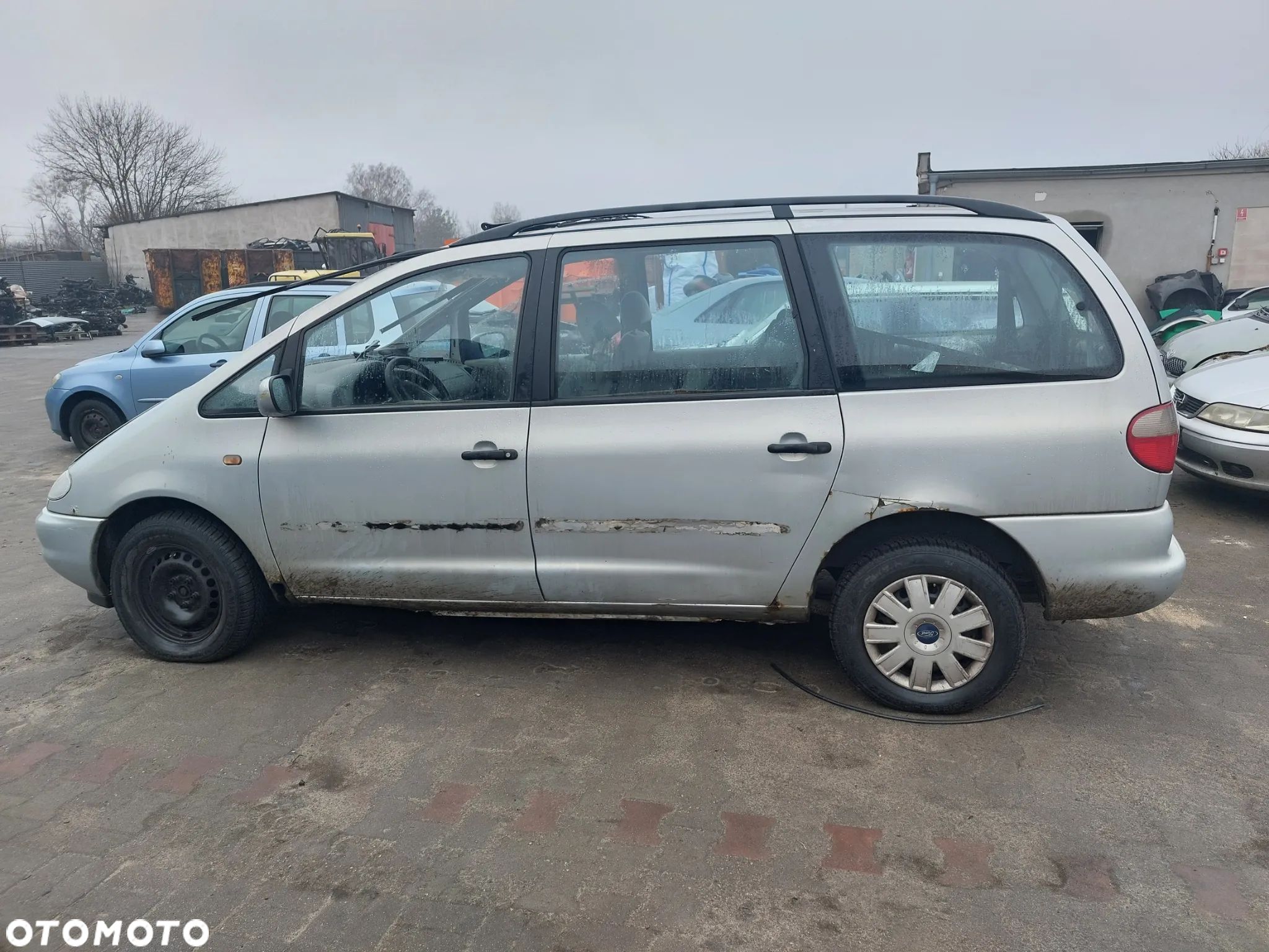 Ford Galaxy na części 1999 r. 2,3 benz LPG drzwi szyby klamka zamek lusterko lampa hak - 1