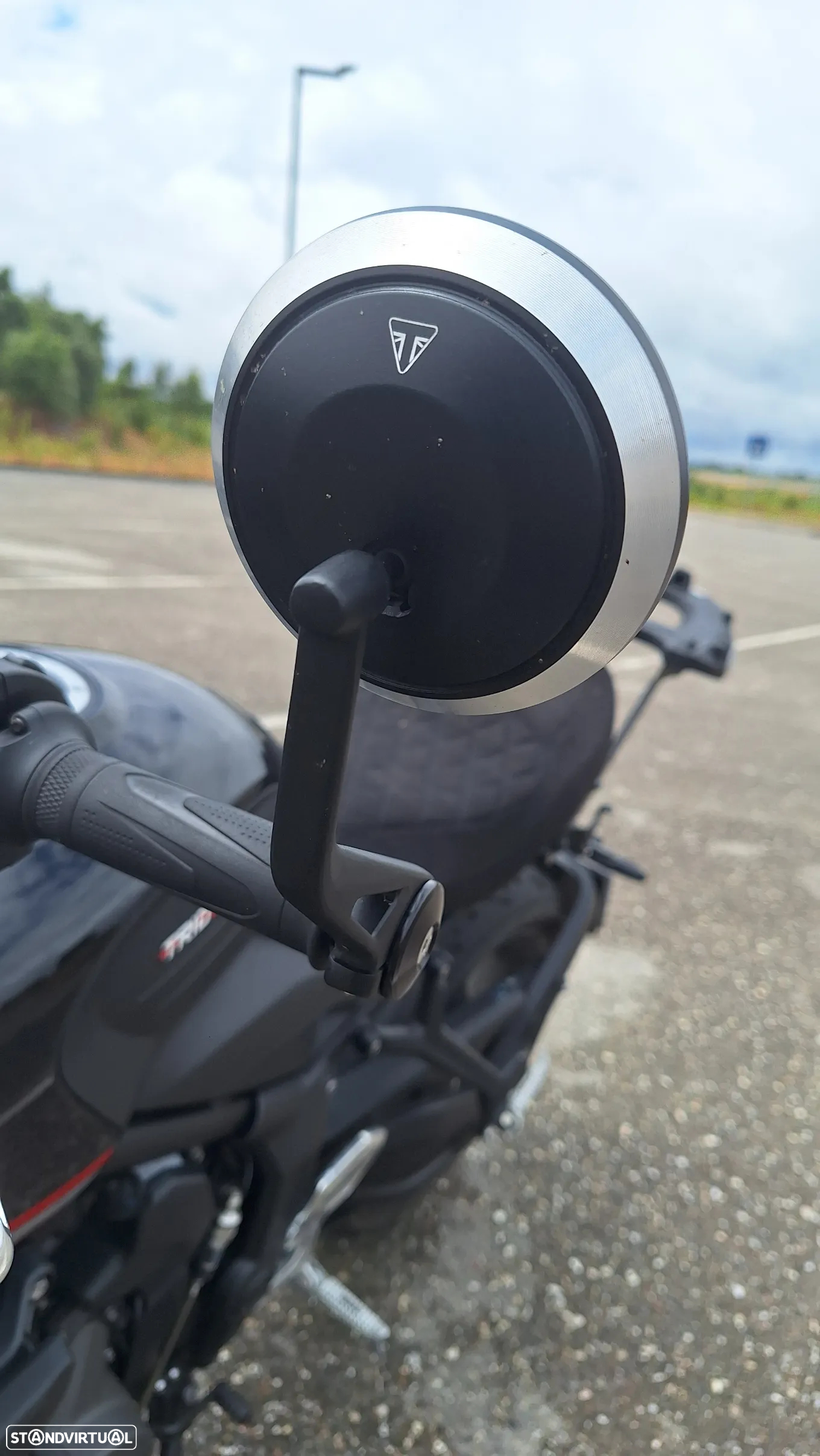 Triumph Trident - 10