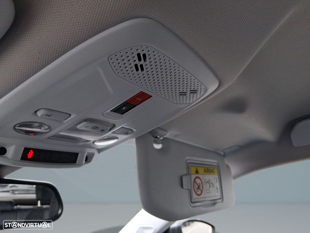 Peugeot 2008 1.2 PureTech Allure Pack EAT8 - 22