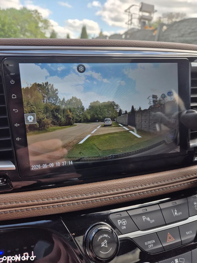 Chrysler Pacifica - 33