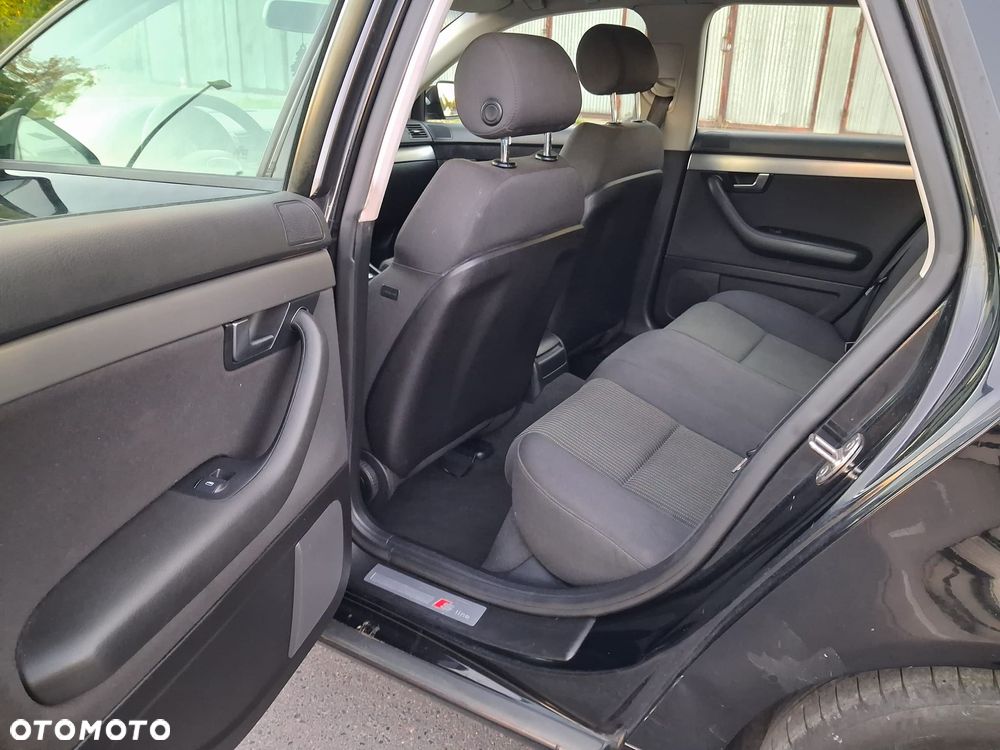 Audi A4 Avant 2.0 TDI Multitronic - 23