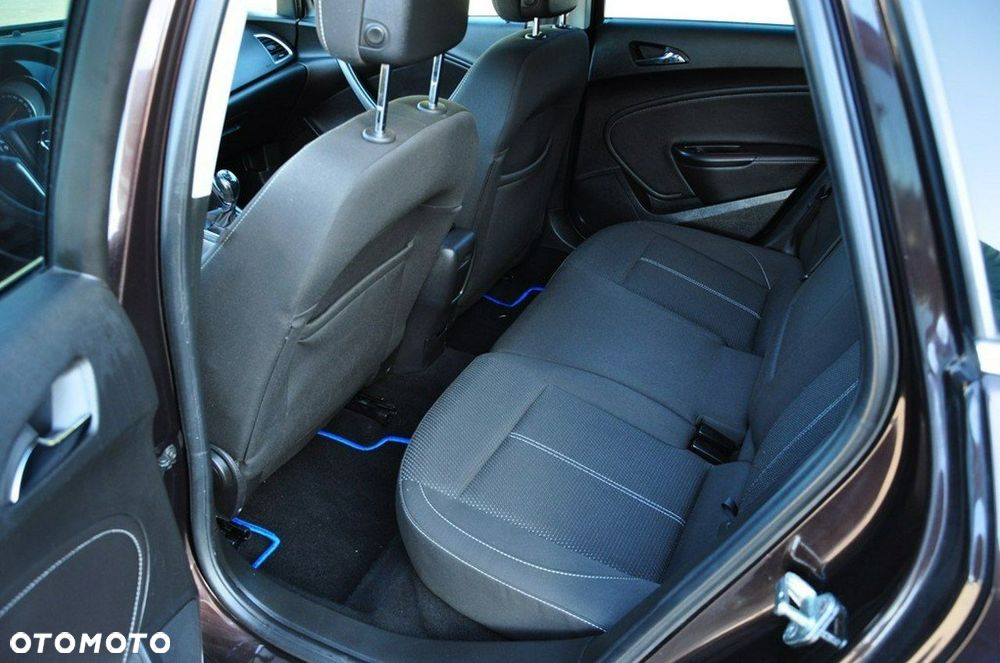 Opel Astra - 24