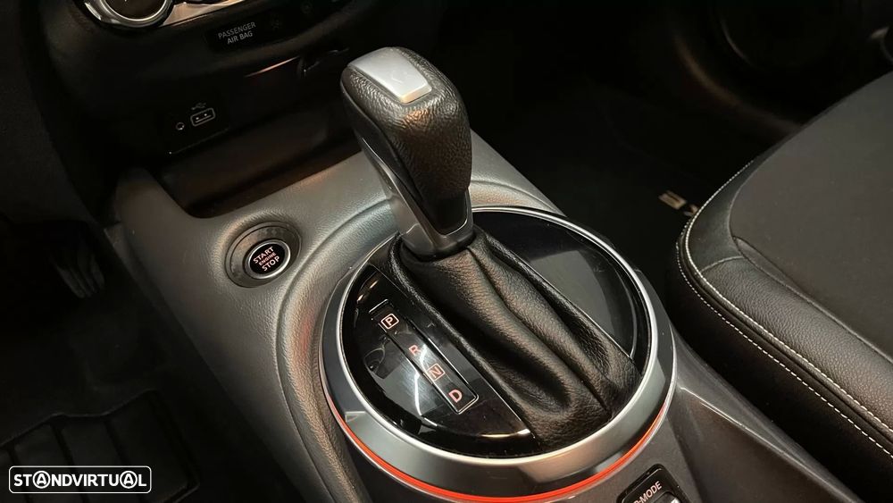 Nissan Juke 1.0 DIG-T N-Design C.Two Tone B.DCT - 35