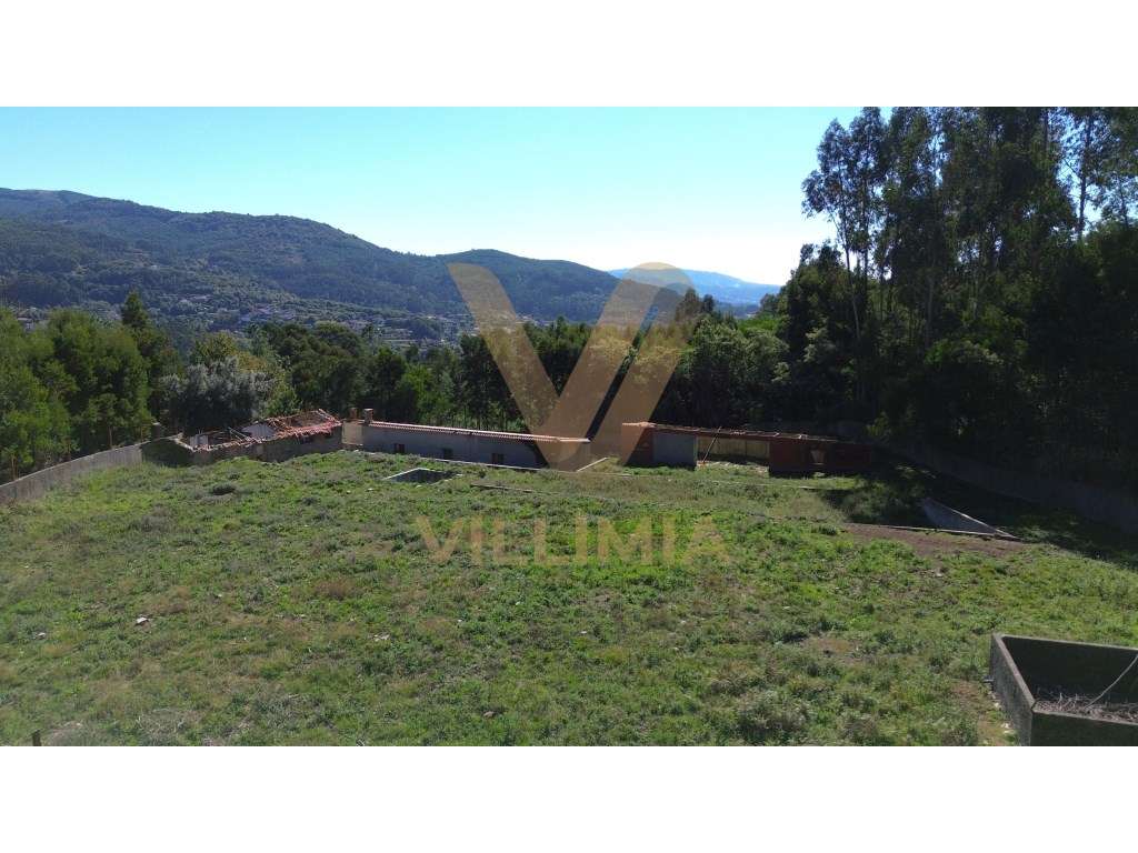 Propriedade com 2 Casas Antigas junto ao Caminho Português de Santi... - Grande imagem: 5/15