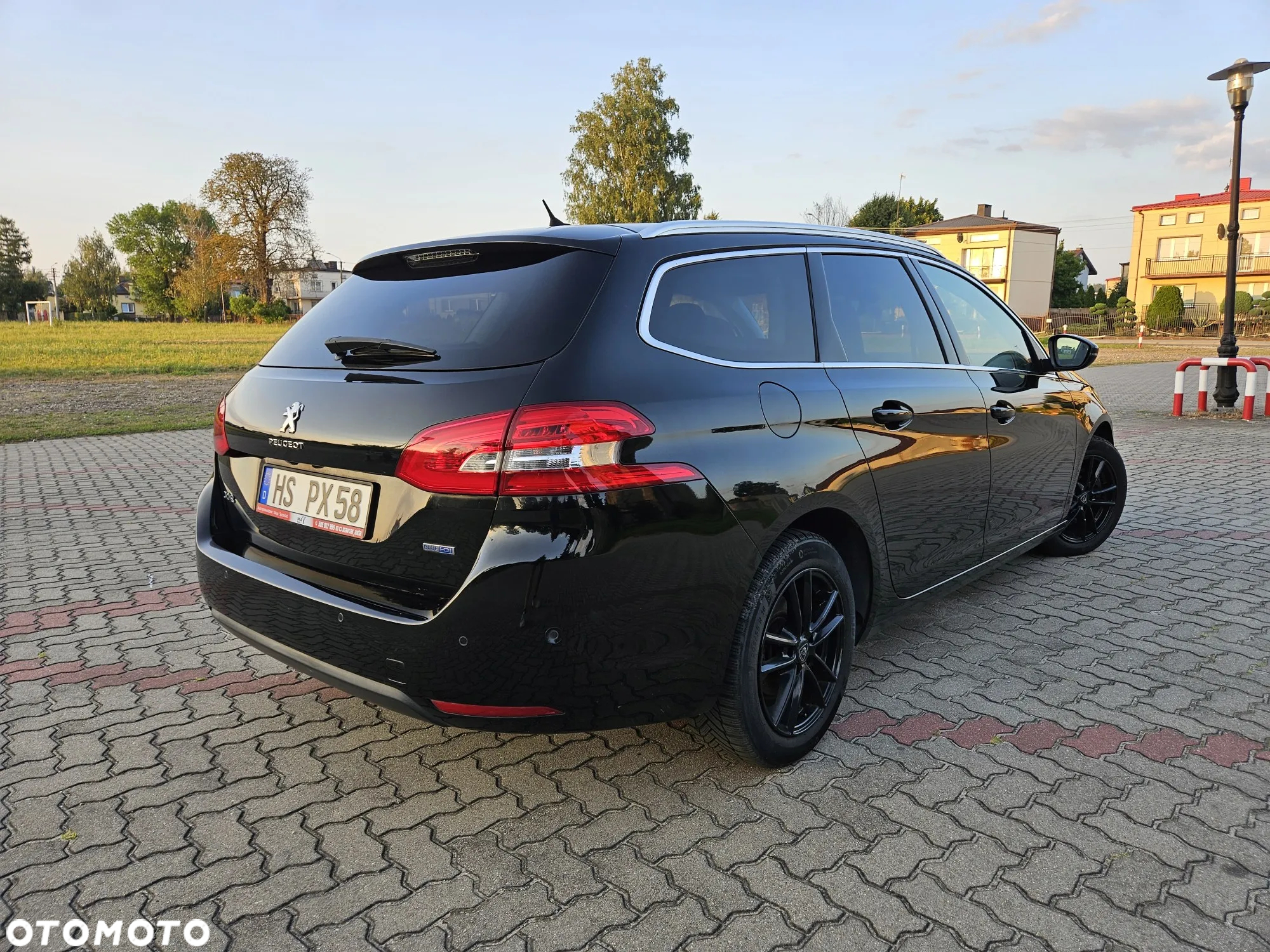 Peugeot 308 BlueHDi FAP 150 Stop&Start Automatik Allure - 4