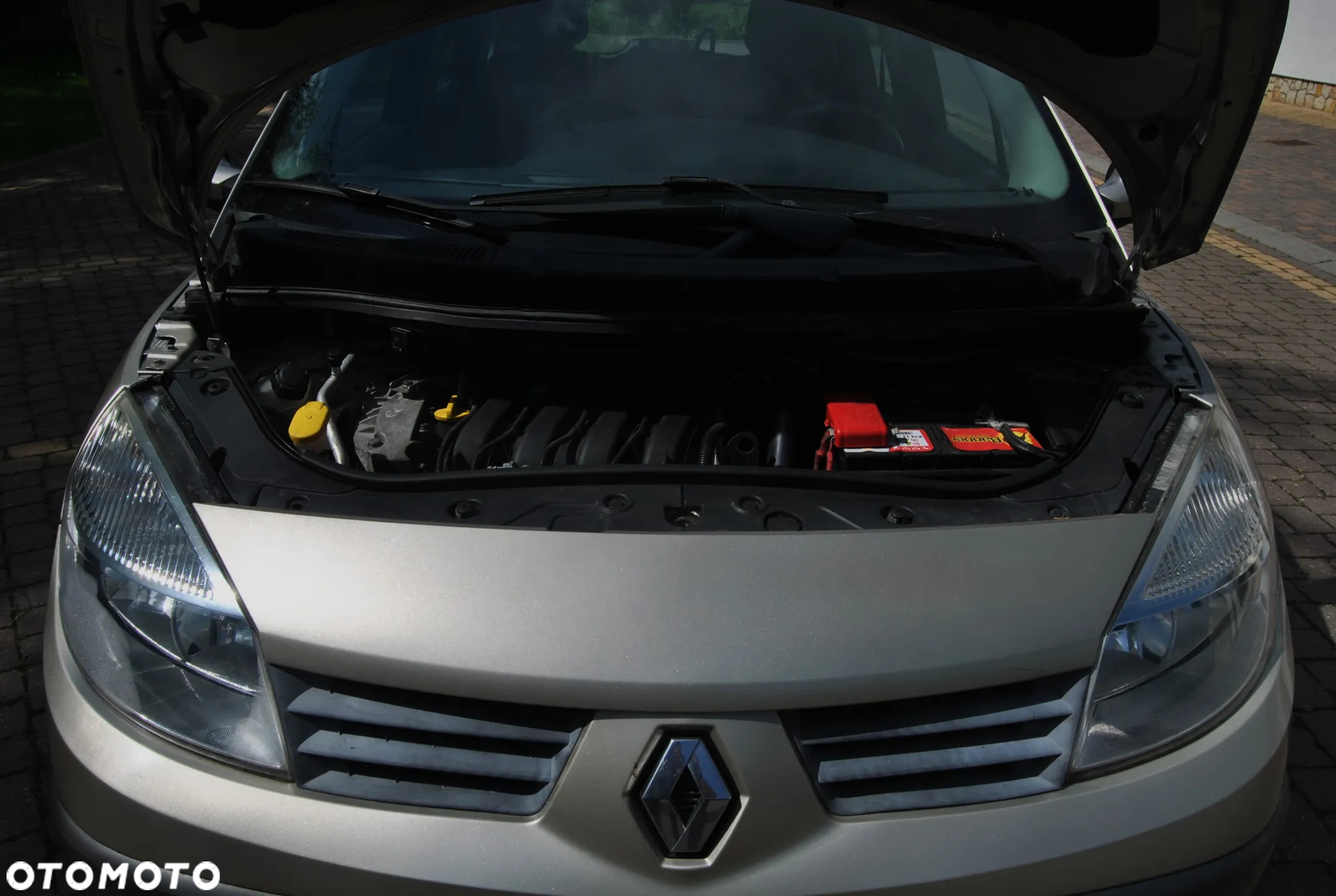 Renault Scenic 2.0 16V Expression - 13