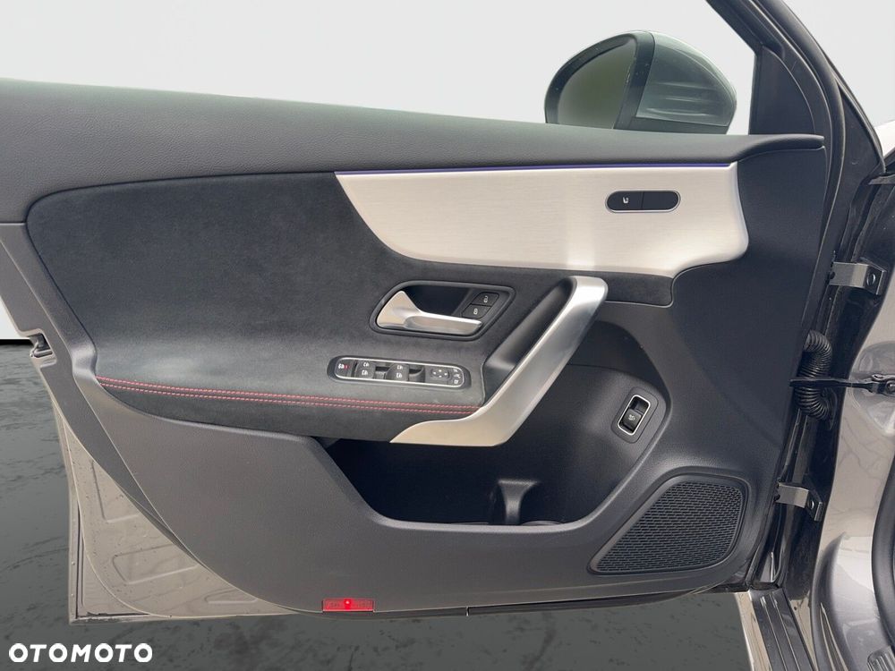 Mercedes-Benz Klasa A 35 AMG 4-Matic 7G-DCT - 16