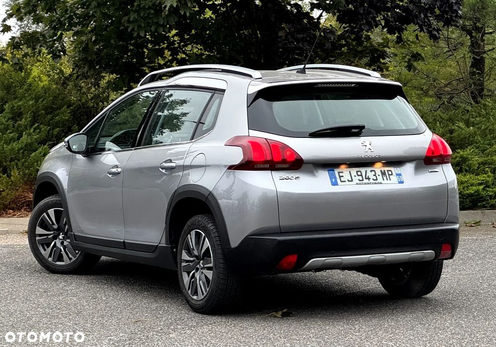 Peugeot 2008 1.2 Pure Tech GPF Allure S&S - 7