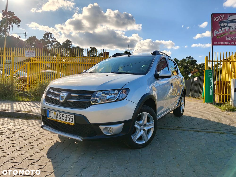Dacia Sandero Stepway TCe 90 (S&S) Celebration - 1