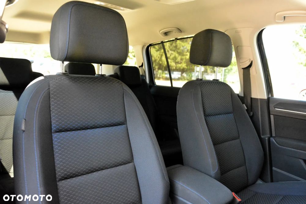 Volkswagen Touran 2.0 TDI BMT United DSG - 17