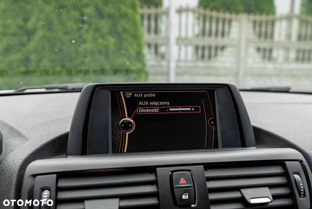 BMW Seria 1 116i Sport Line - 26