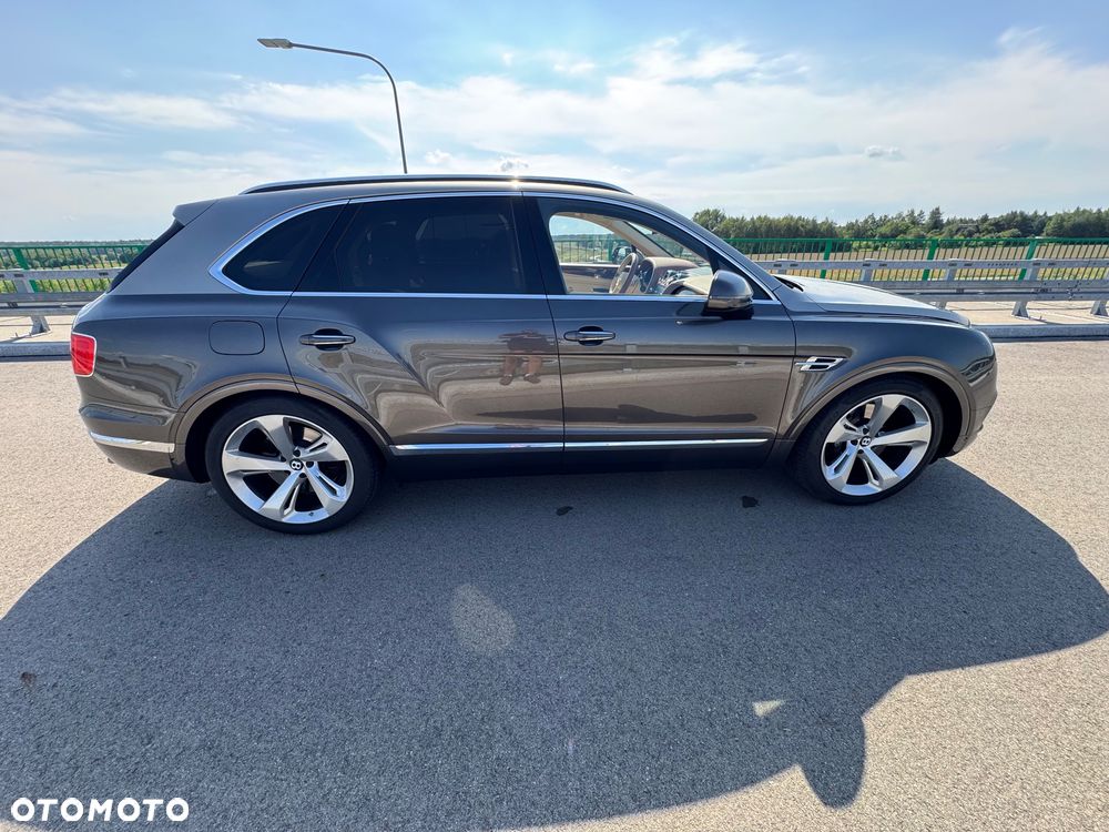 Bentley Bentayga W12 - 4