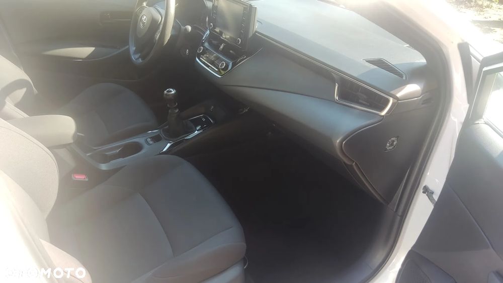 Toyota Corolla 1.2 T Active - 18