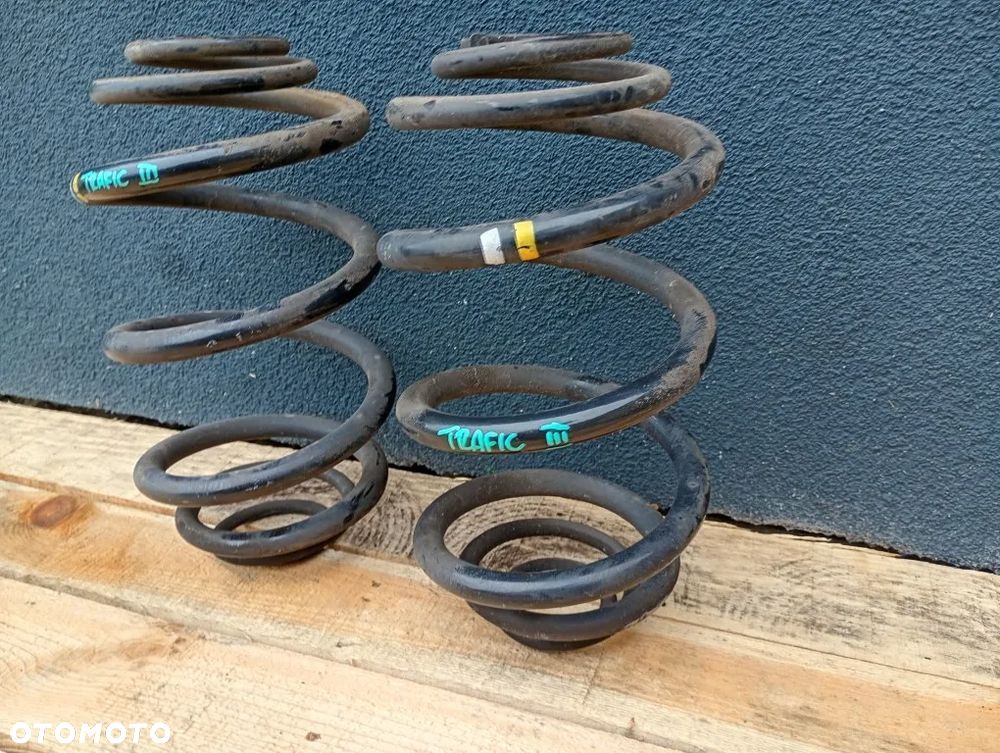 sprężyna tylna tył lewa prawa renault trafic iii vivaro b talento 2014-2025 - 3