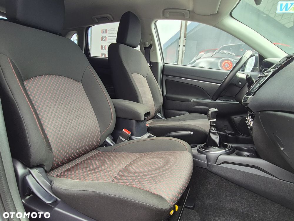 Mitsubishi ASX 1.6 DI-D 2WD Top - 33