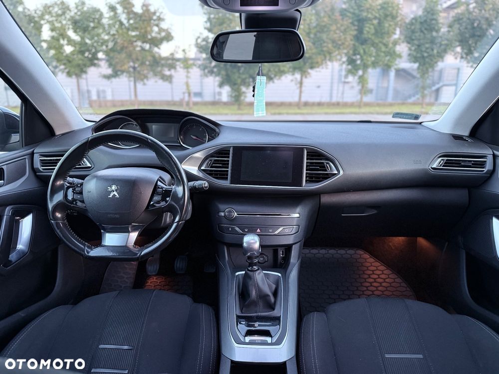 Peugeot 308 SW 2.0 Blue HDi Allure S&S - 11