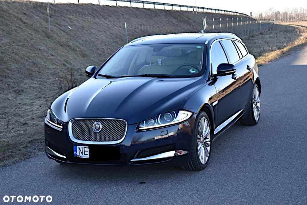 Jaguar XF 2.2 D Premium Luxury - 13