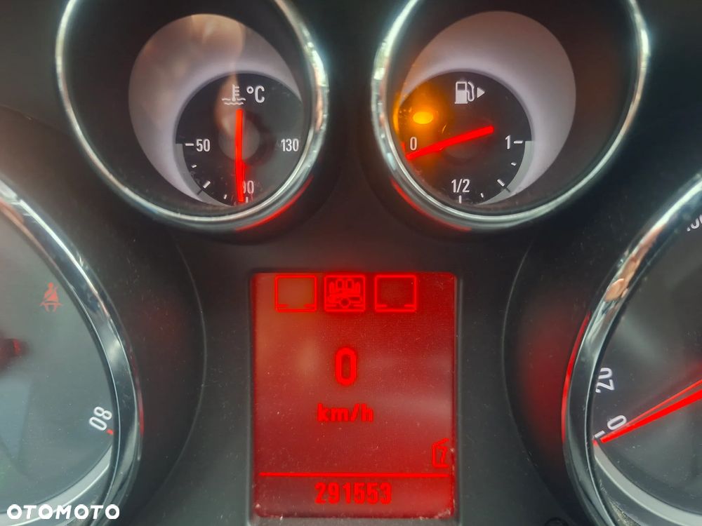 Opel Insignia 1.8 Sport - 10