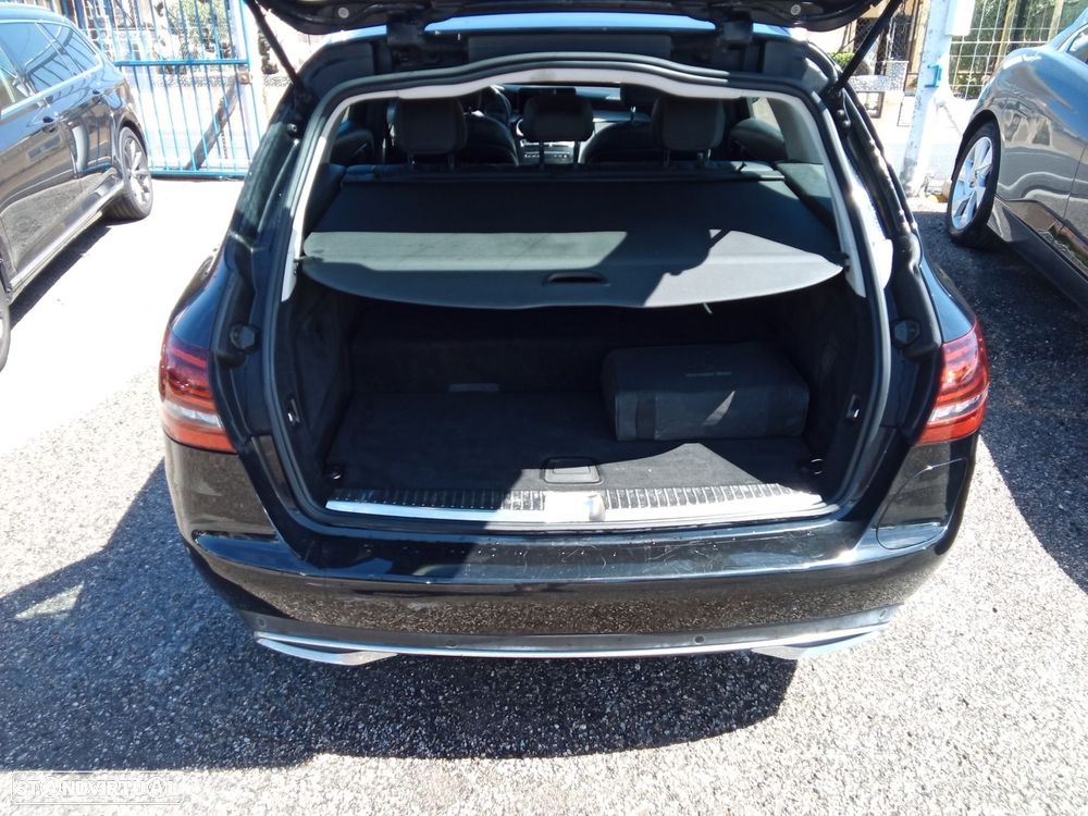 Mercedes-Benz C 300 de Avantgarde - 14