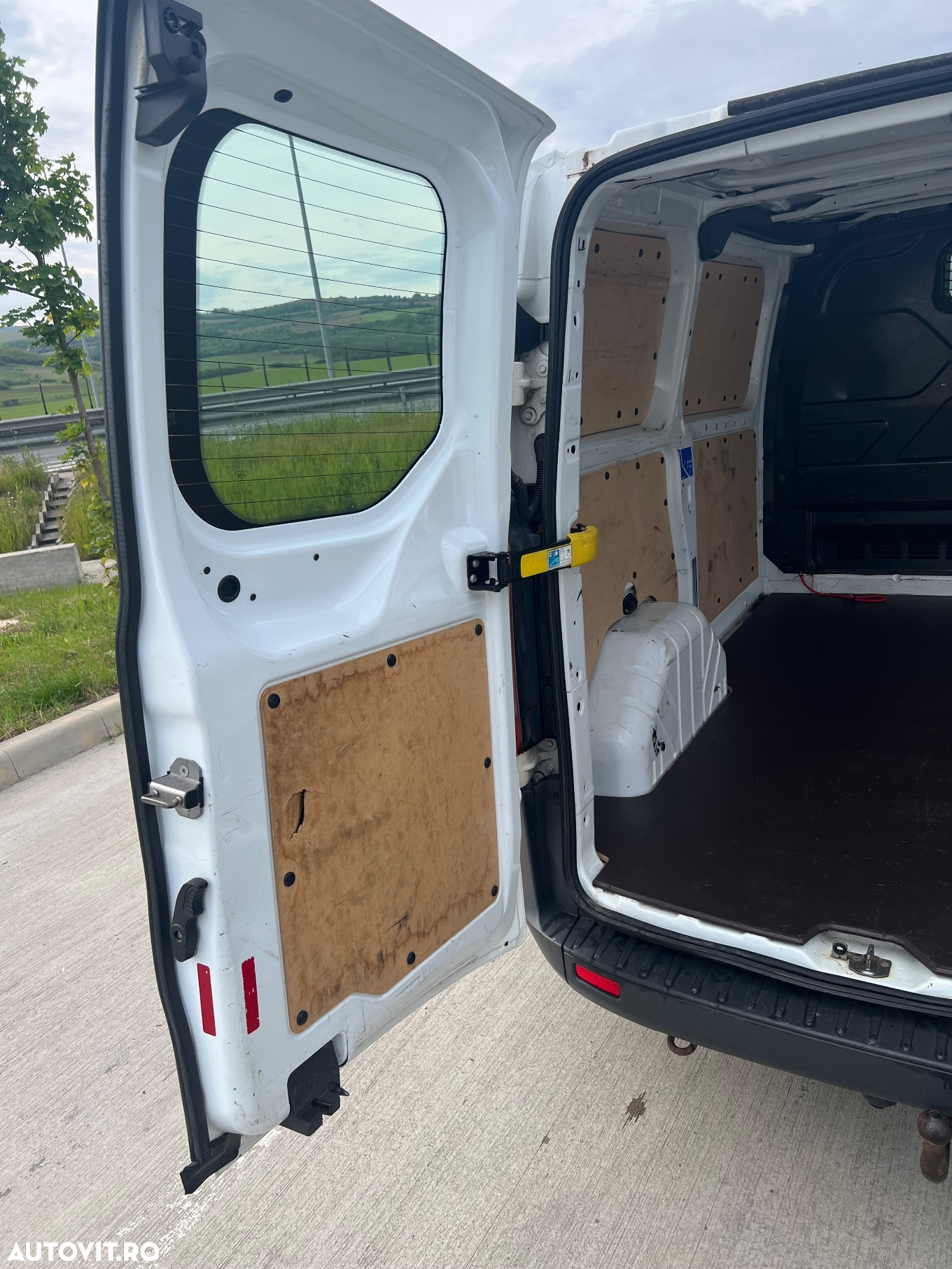 Ford Transit Custom - 14