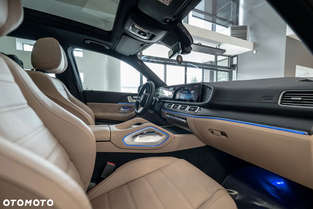 Mercedes-Benz GLS - 39