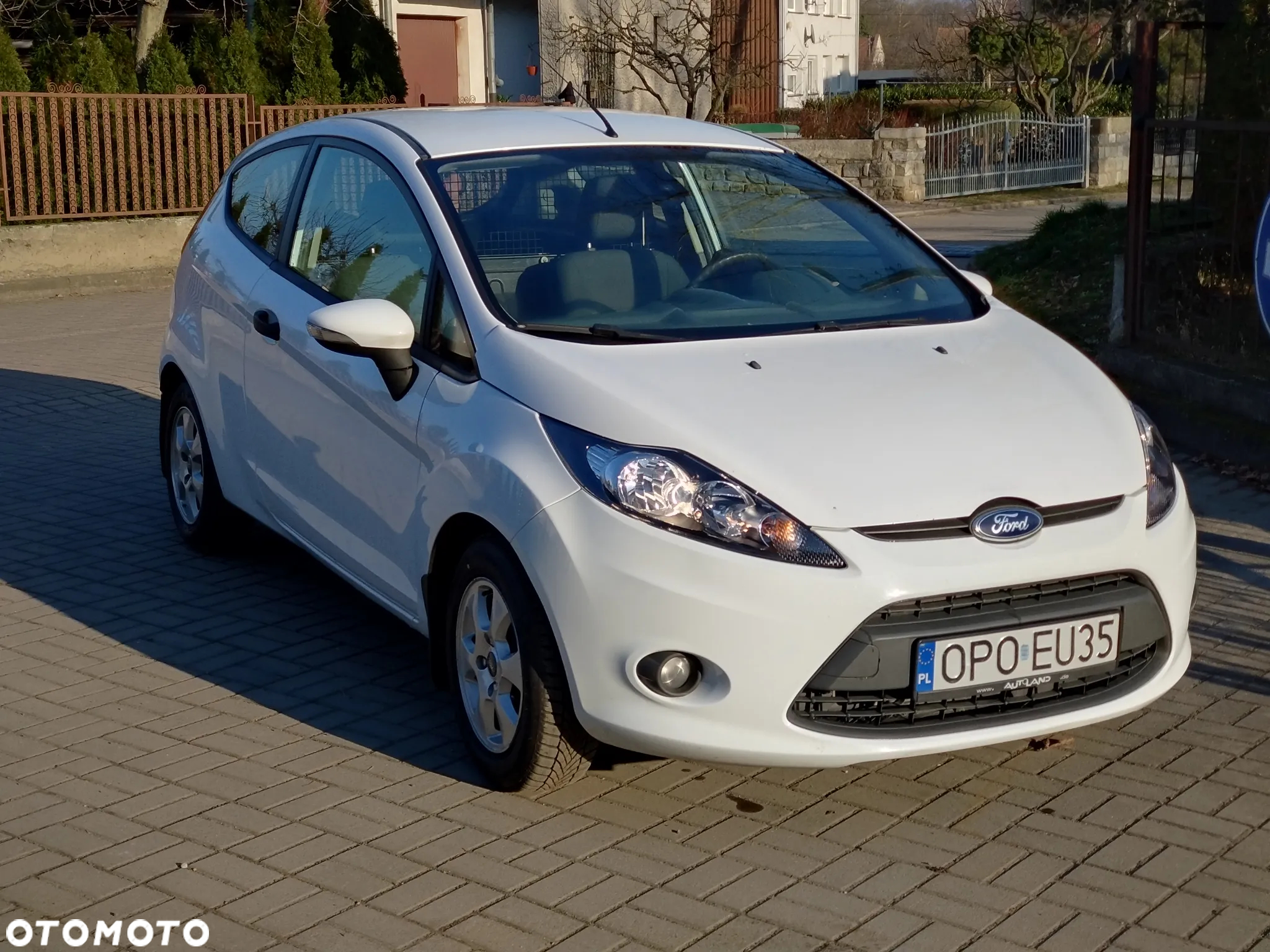 Ford Fiesta - 2