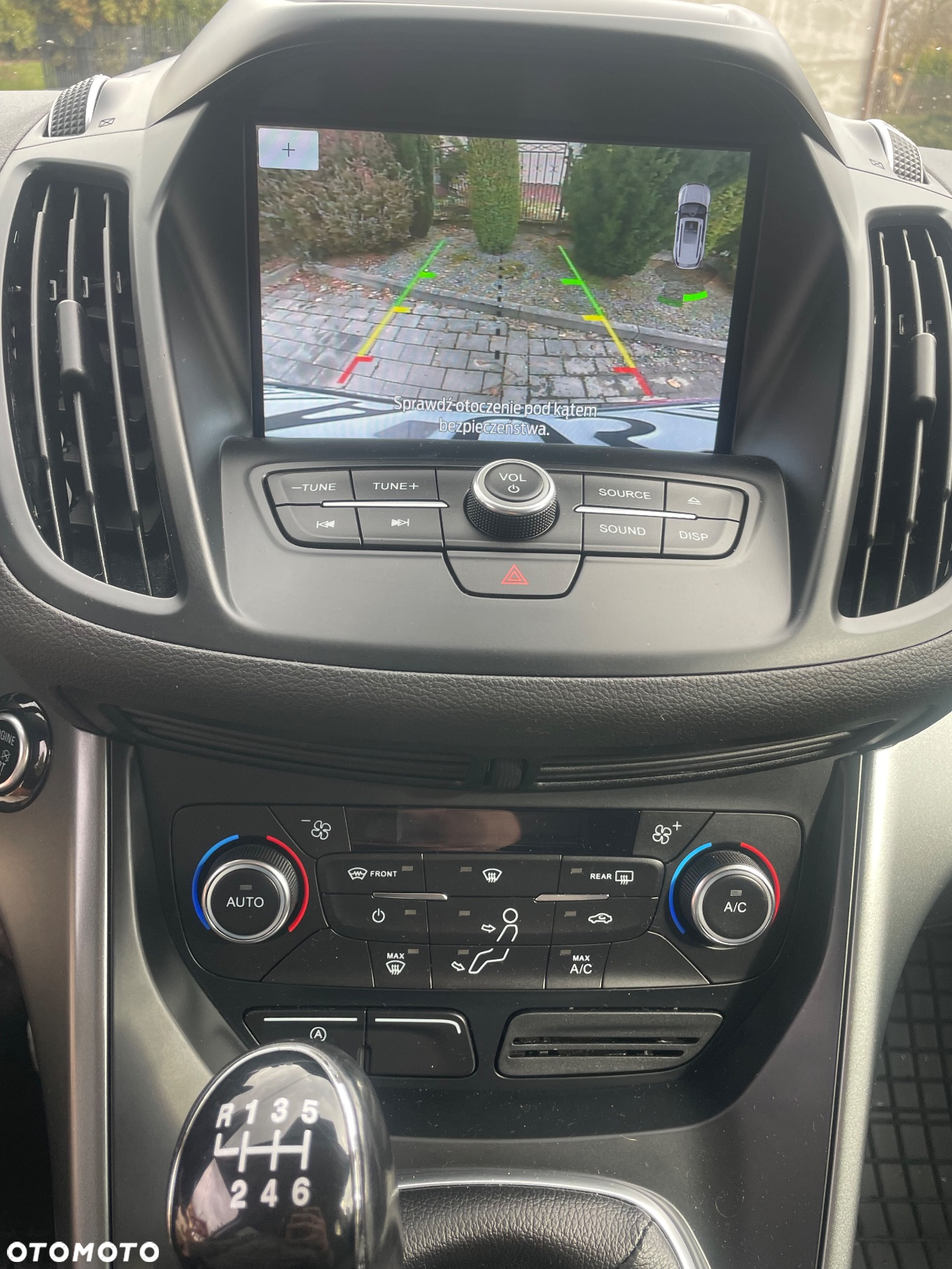 Ford Kuga 1.5 EcoBoost 2x4 SYNC - 17