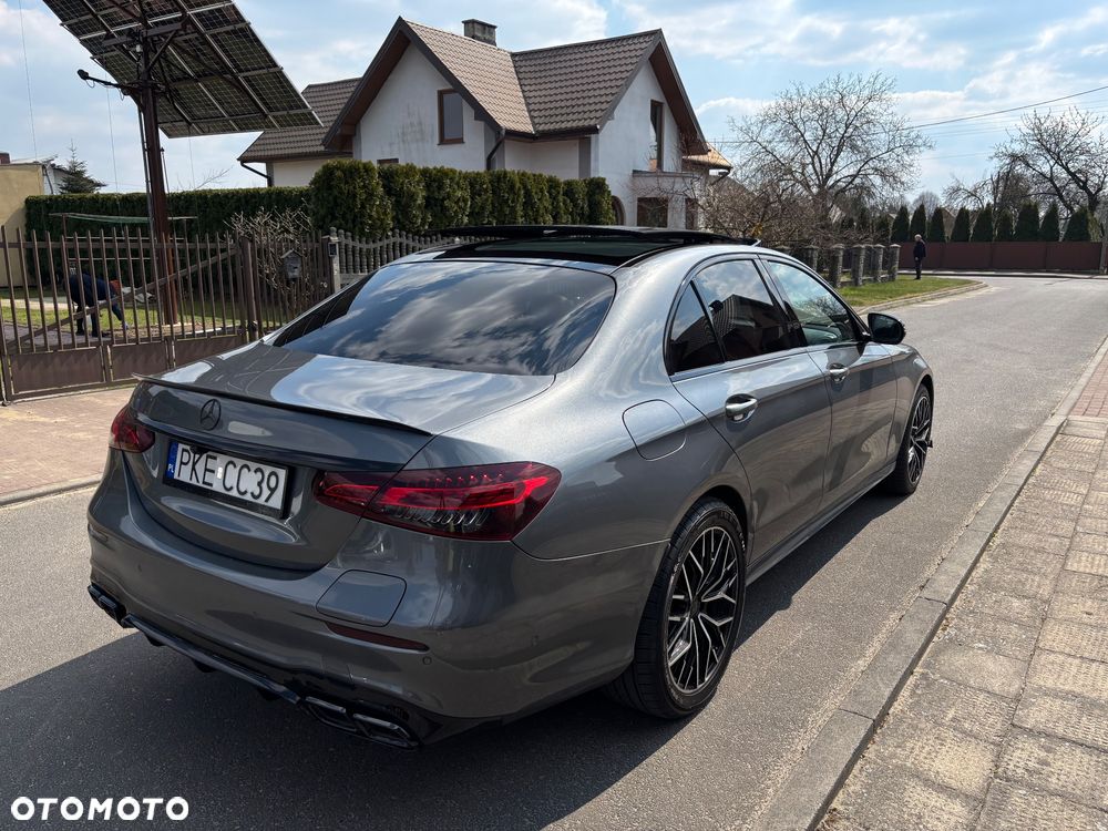 Mercedes-Benz Klasa E 300 de 9G-TRONIC AMG Line - 9