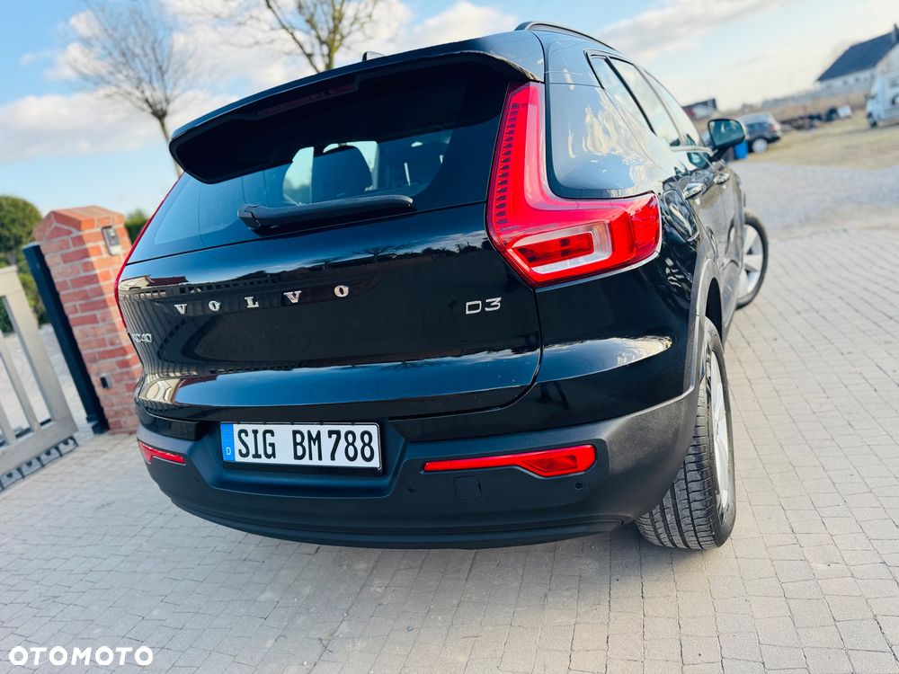 Volvo XC 40 D3 Momentum Pro - 22